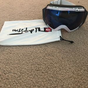 Quicksilver ski/board goggles